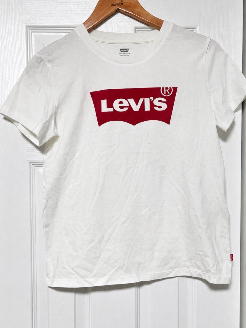 Levi’s White Logo Graphic Tee NWT Size Small S Short Sleeve - Picture 1 of 5